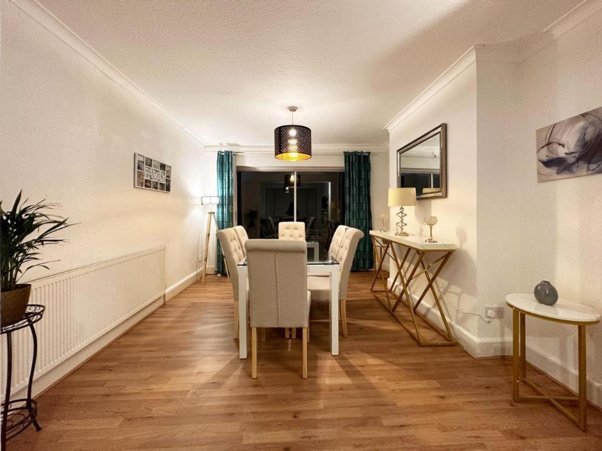 Charming 3-Bedroom Family Home Лондон Екстер'єр фото